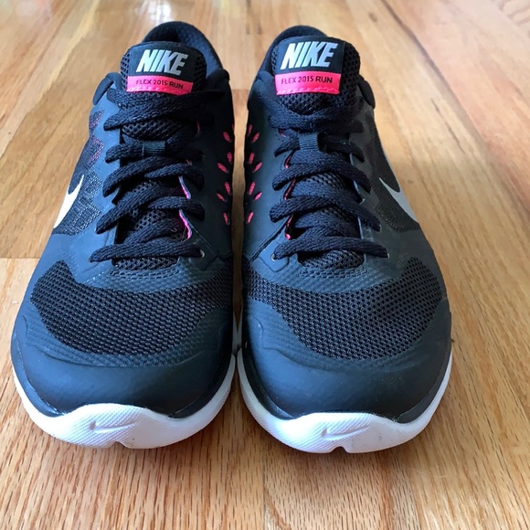Women's Nike Sneakers Size 7.5 - Picture 2 of 6